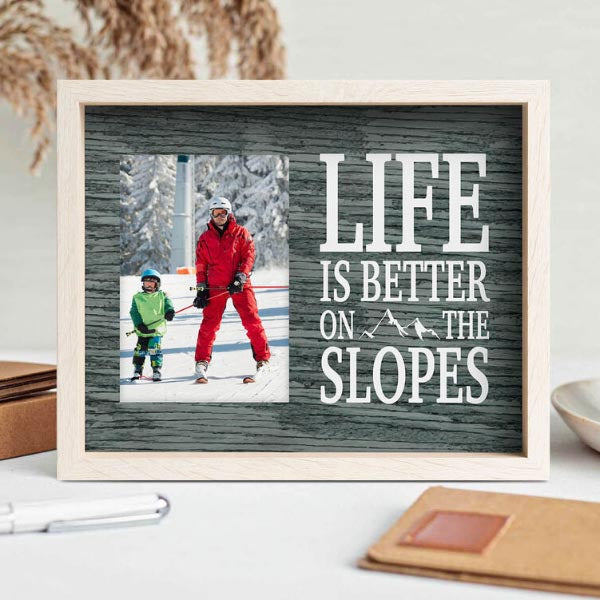 Skiing & Snowboarding Frames & Décor