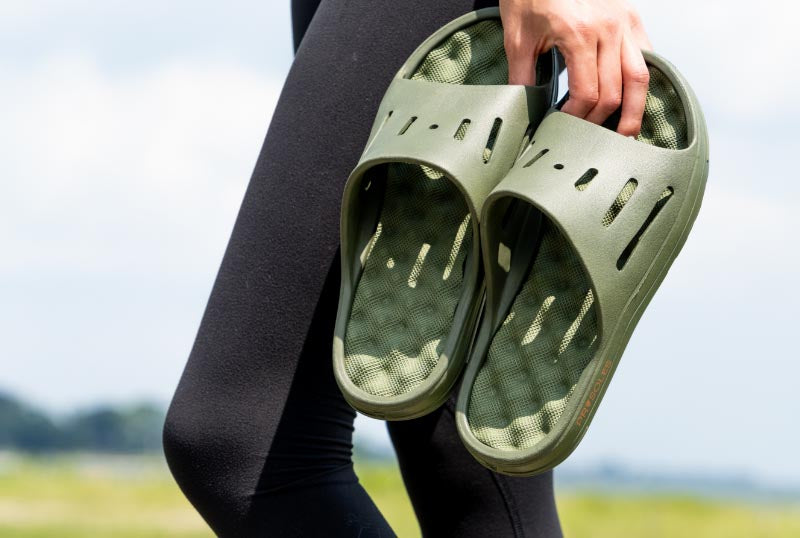 EASY SLIP-ON AND OFF