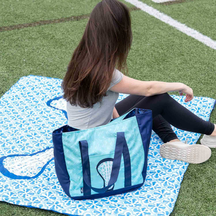 Girls Lacrosse Gameday Puffle Blanket - Love Lacrosse