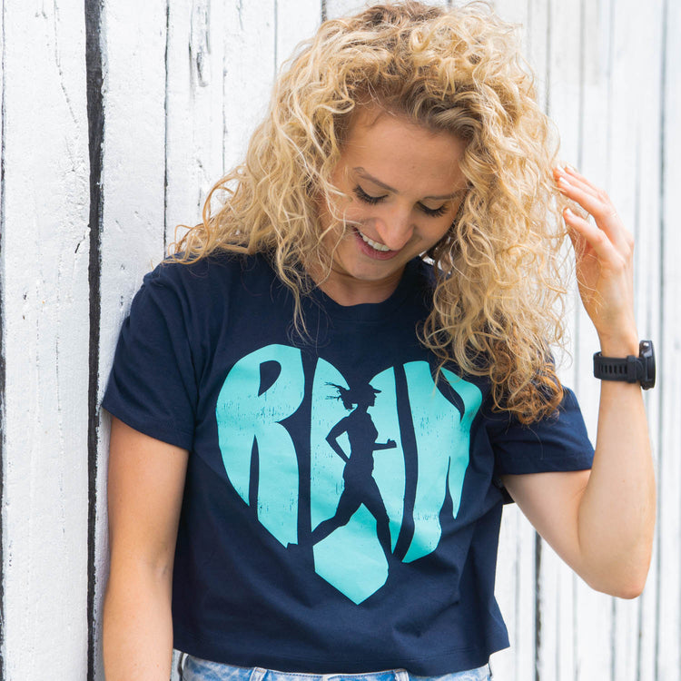 tr-48287-NAVY-LIFESTYLE-2.jpg