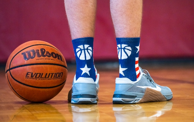 Shop Patriotic Basketball Gifts